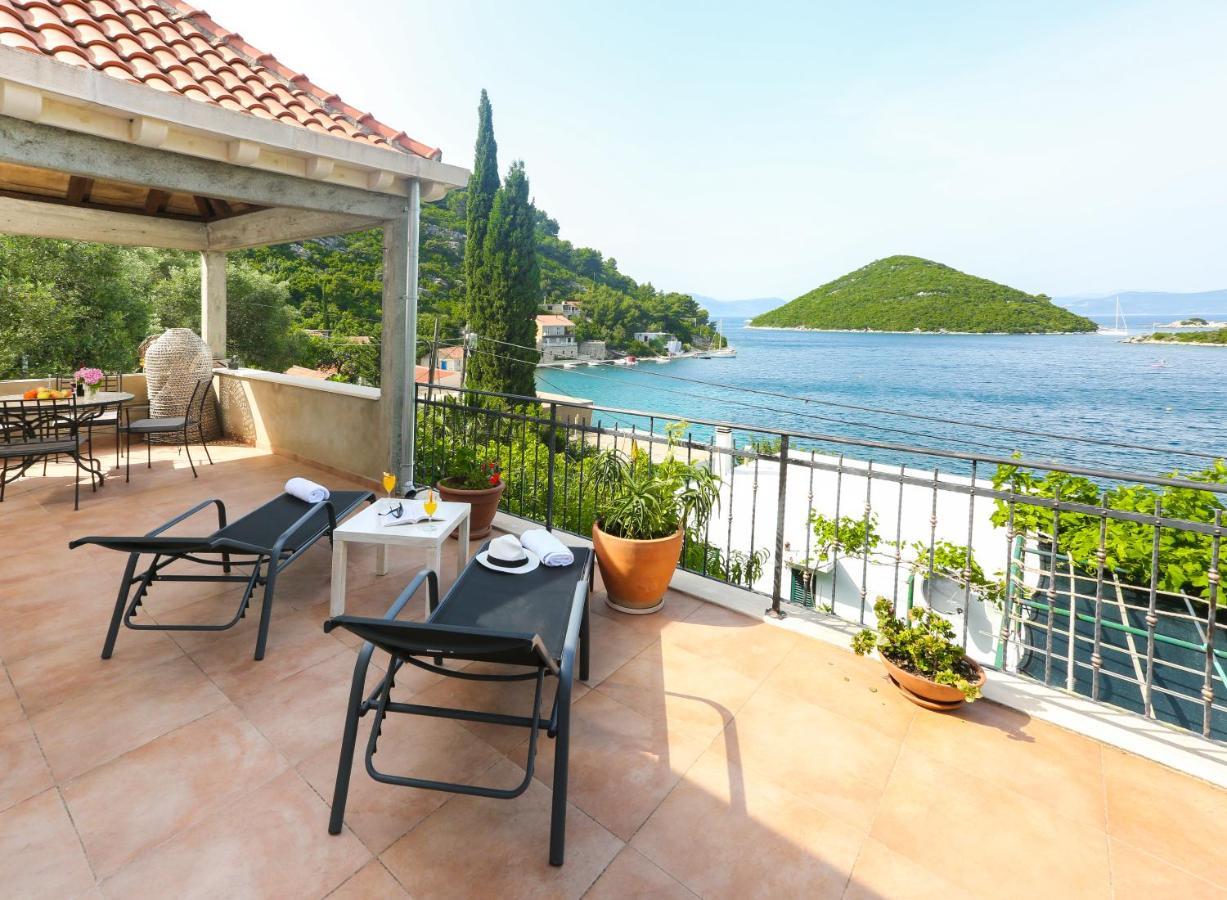 Spacious Apartment Lucia Prozura Luaran gambar